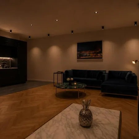 Cozy Apartments In The Center Of Milan Bed and Breakfast