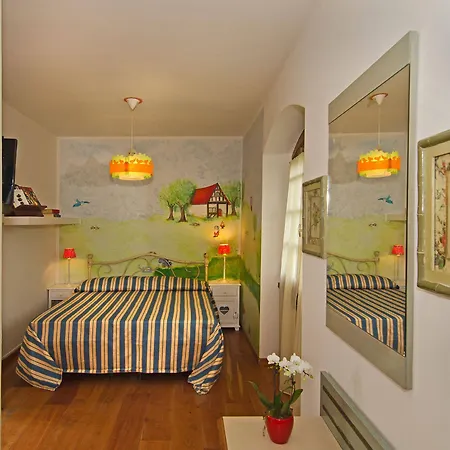 Cozy Apartments In The Center Of Milan 3* Mailand