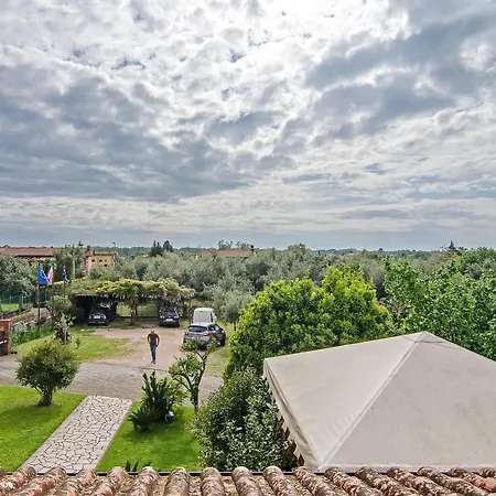 Cozy Apartments In The Center Of Milan 3* Mailand